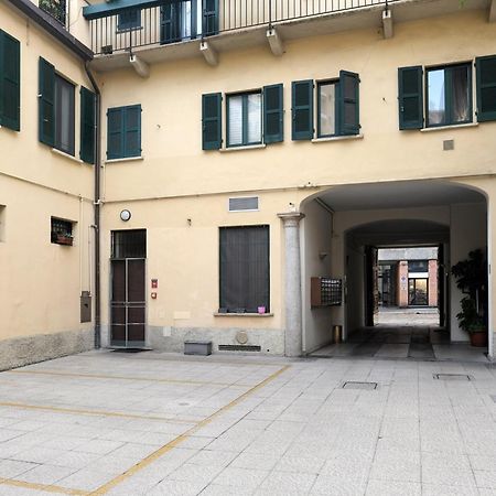 Comecasa Bright Terraced Apartment In Porta Romana Vicino Clinica Mangiagalli Milan Exterior photo